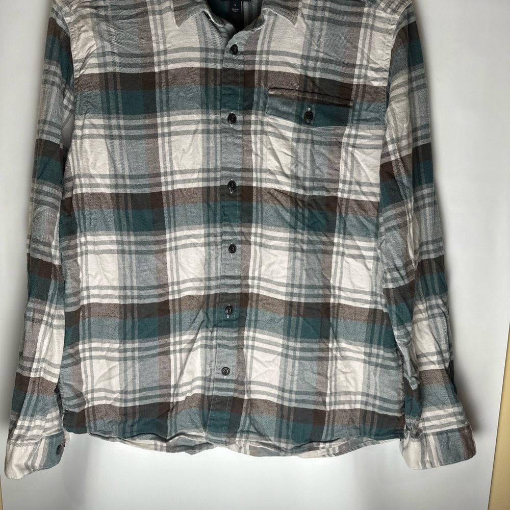 Patagonia Lightweight Fjord Flannel Shirt Style 54020 Med Organic Cotton Plaid L